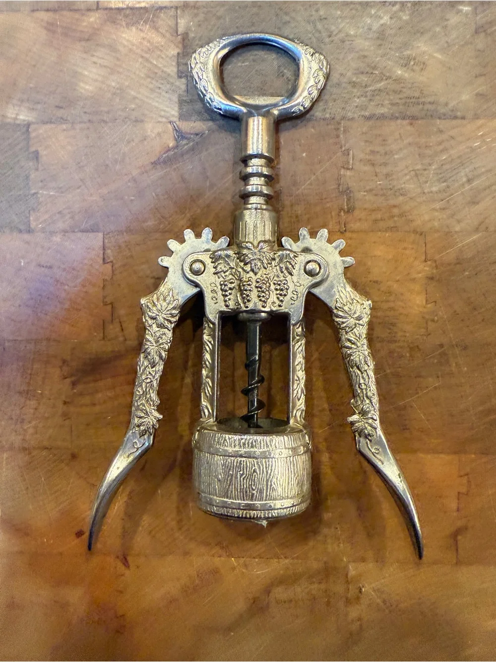 Vintage-Style Silver Winged Corkscrew Bottle Opener Grapes ordinate
